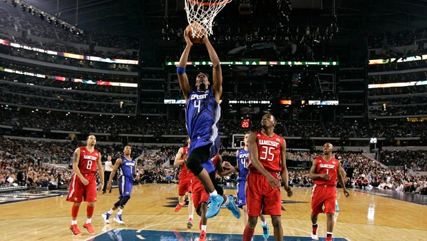 Wade, Bosh help East All-Stars hold off West in record-setting night