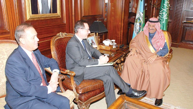 French arms delegation in Kingdom