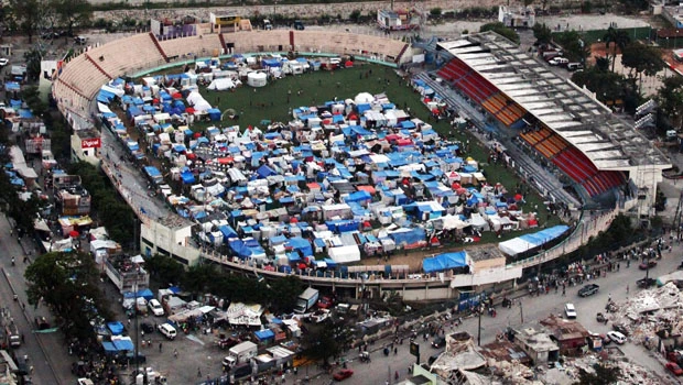 Haiti's quake survivors don't wait for govt plan