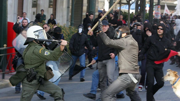 Nationwide strike in Greece against austerity plan