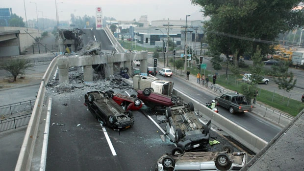 Massive earthquake strikes Chile, 147 dead