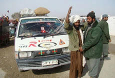 Residents flee Taleban town