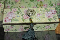 Khawla — Darling of decoupage