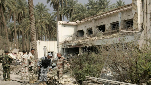 Triple suicide blasts kill 30 in Iraqi city
