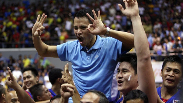 Purefoods sweeps Alaska for title