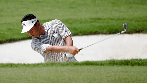 Davies, Garrido take lead in Malaysian Open