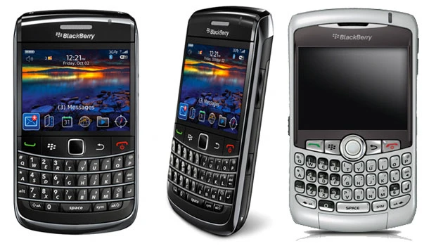 RIM says investigating reports about BlackBerry device service
