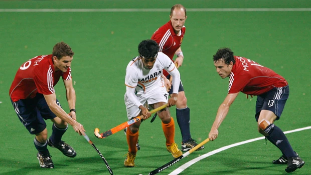 England reaches field hockey semis
