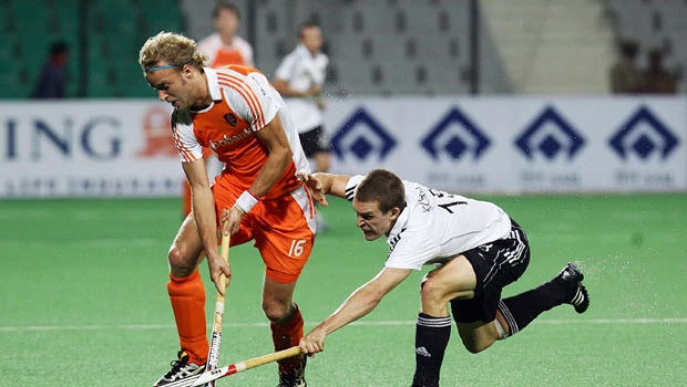 Netherlands holds Germany in thriller