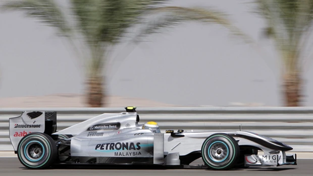 Rosberg leads Bahrain practice; Schumacher third