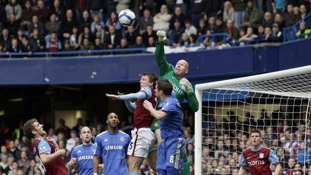Chelsea routs Villa; Arsenal held by Birmingham