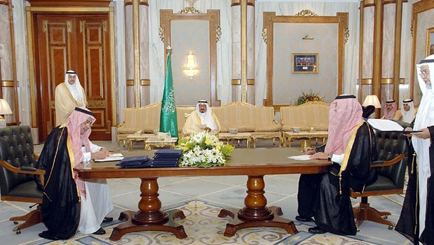 Saudia signs privatization agreements
