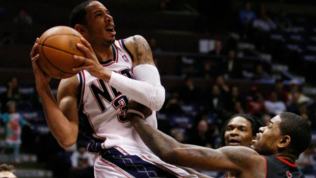 Bulls snap 10-game losing streak