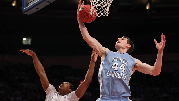 Tar Heels, Flyers to clash for NIT title