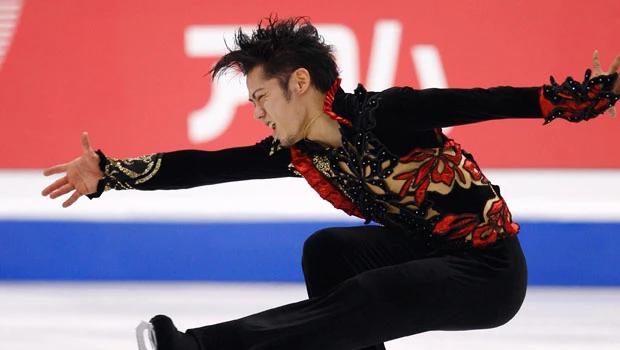 Japan's Takahashi wins men's short at worlds