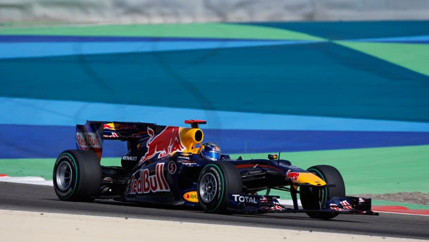 Vettel outguns returning ace in Bahrain Grand Prix