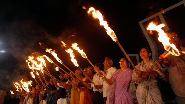Bangladesh sets up war crimes tribunal
