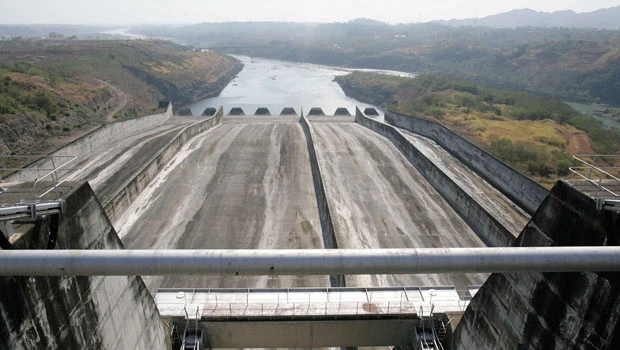 El Niño dissipating, but may linger through 2010