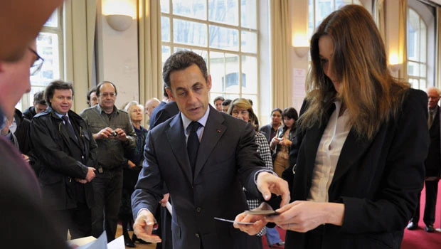 Sarkozy faces heavy defeat in French regional poll