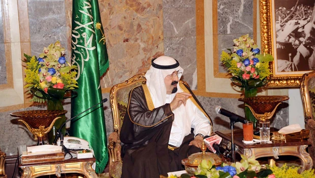 King tells embassies not to close doors on Saudis