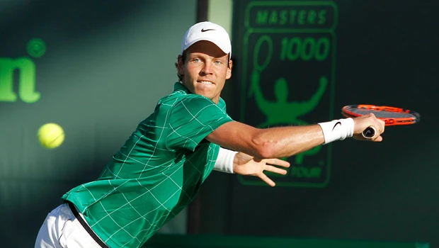 Berdych rallies, to meet Soderling in semis