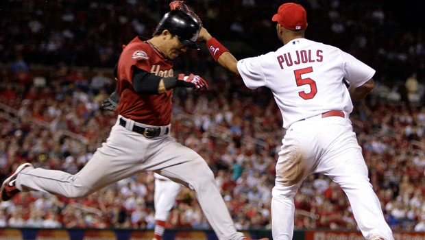 Cards beat winless Astros, Houston drops to 0-8