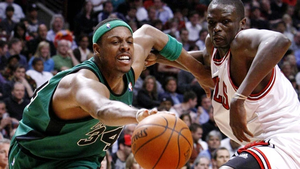 Bulls down Celtics to boost playoff hopes