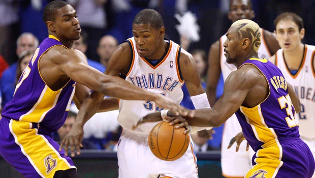 Lakers, Cavs, Suns all lead 2-1 in series