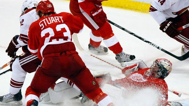 Coyotes triumph on road to force Game 7