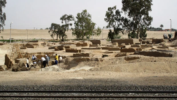 Tomb of ancient scribe unearthed in Egypt