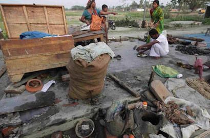 Cyclone kills 89 people in eastern India