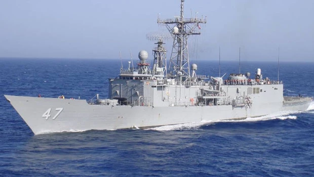 US Navy frigate captures 5 pirates near Seychelles