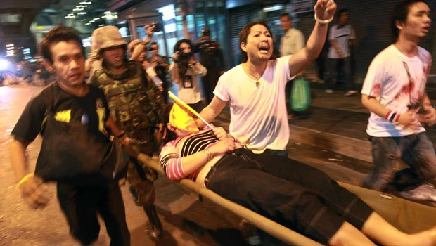 Grenade blasts kill 3, wound 75 in Bangkok