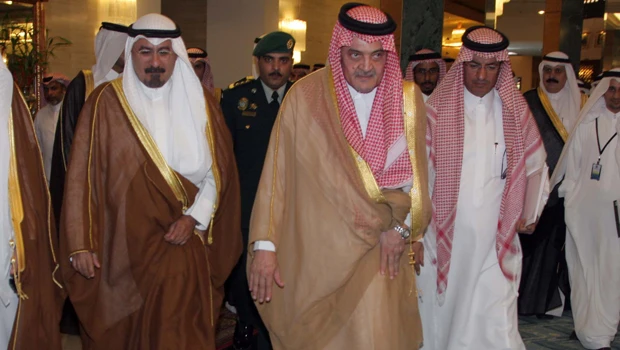 GCC backs efforts to solve Iran N-issue