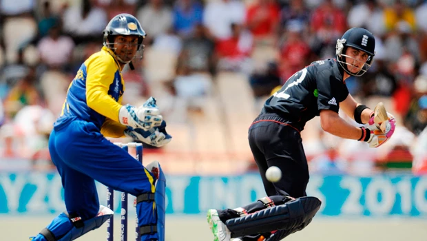 England ease into Twenty 20 final