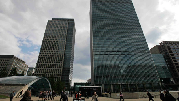 New UK aligns with US on hedge funds