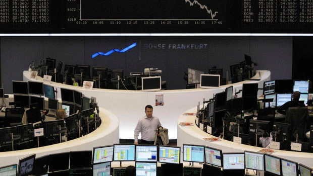 World stocks down as US, Europe prick growth hopes