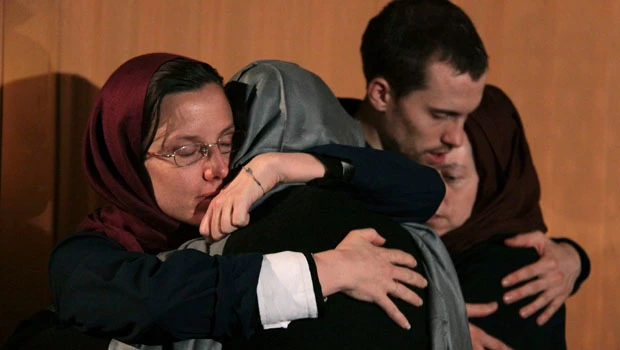 Moms leave Iran, but jailed Americans not freed