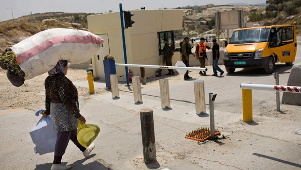 Palestinians denied full access to highway
