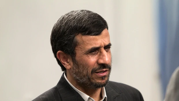 Ahmadinejad's speech marred by shouts from crowd