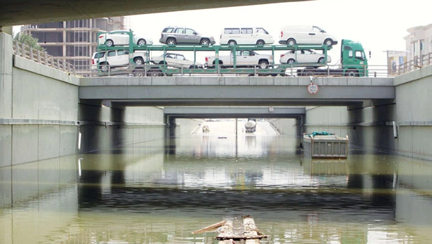 Riyadh rains kill two; 155 people rescued