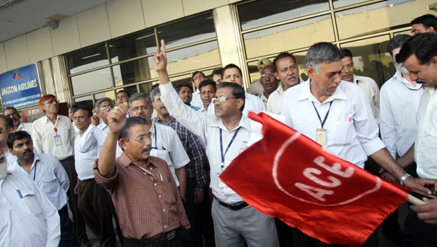 Air India strike ends, over 100 flights grounded