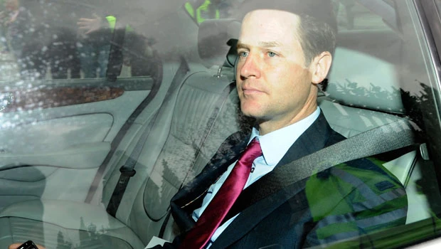 UK parties in race for power-sharing deal