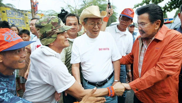 Philippines vote to go ahead despite technical failure