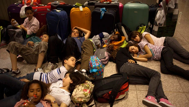 Ash delays and reroutes trans-Atlantic flights