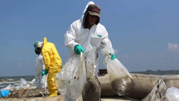 BP says doing all it can, everyone's frustrated