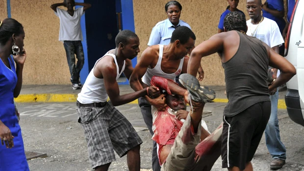 Jamaica: Gun battles intensifying, spreading