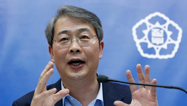 S. Korea unveils currency controls to stabilize markets