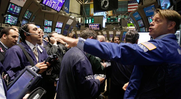 US stocks rebound on BP fund, euro flat