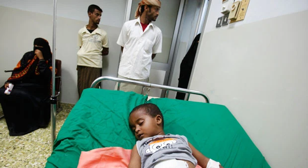 Yemen police, militants clash during raid in Aden
